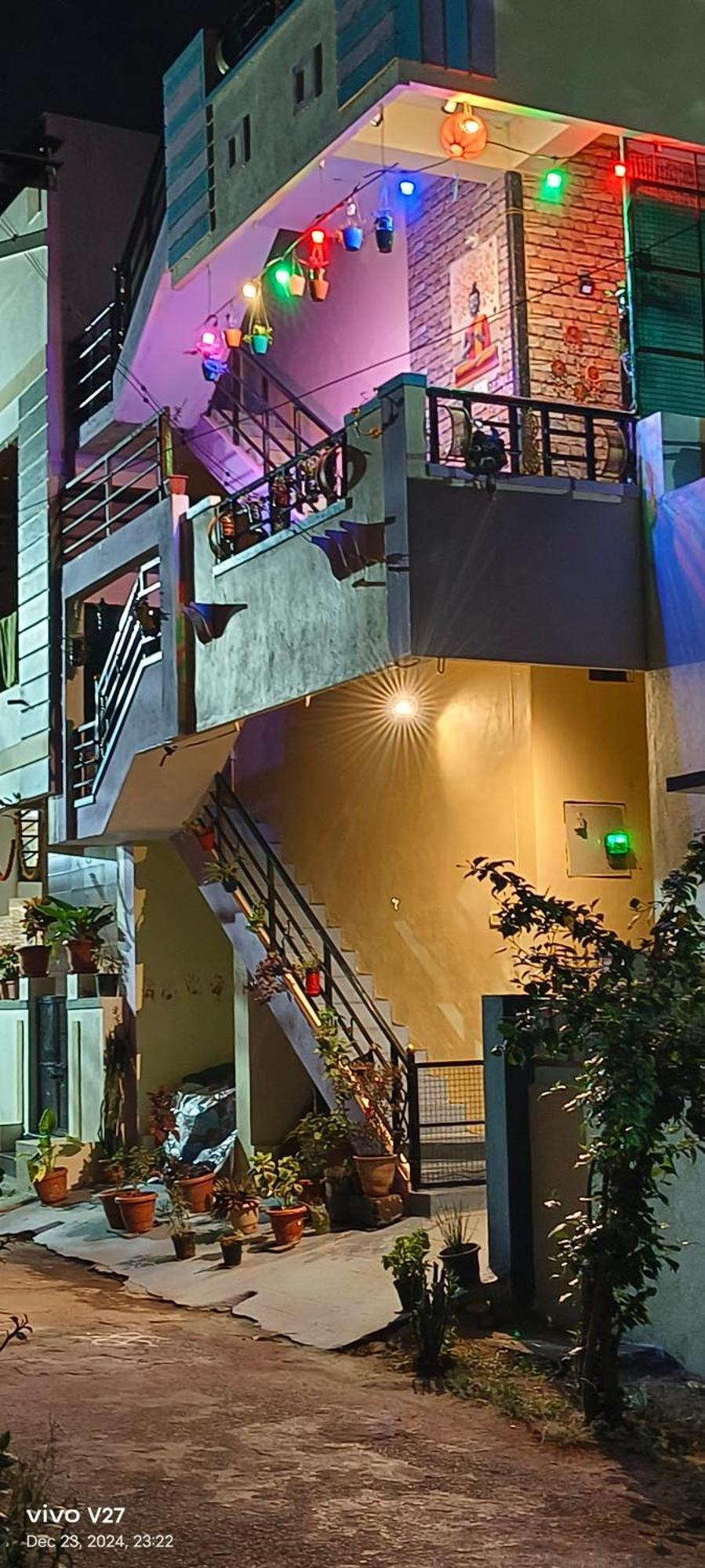 Sahasra Home Stay Hampi 호스펫 외부 사진